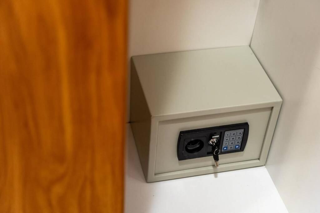 Eagle'S Nest City Apartments エギオ エクステリア 写真